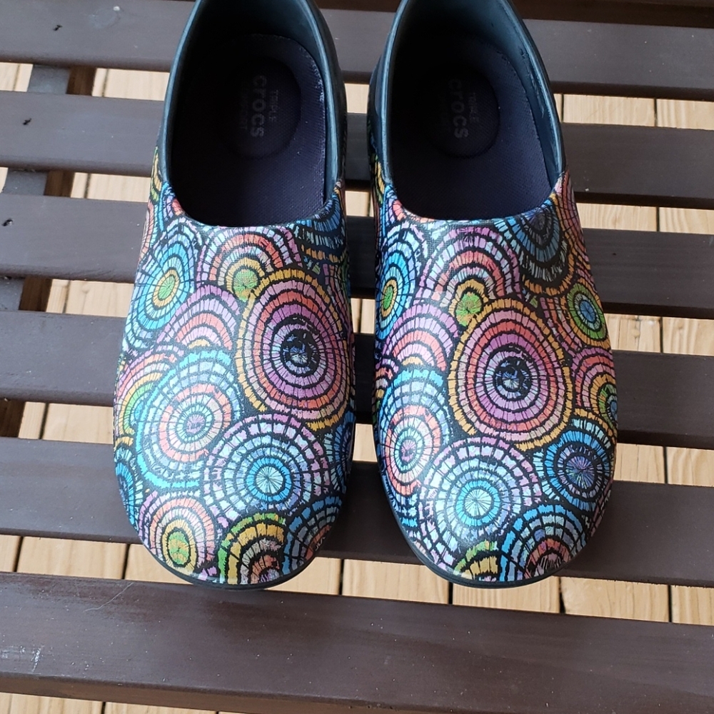 Black Abstract Neria Pro II Clog Crocs Size 7